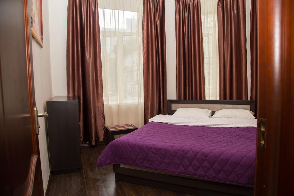 Apartment Mala Zhytomyrska 16 Kiev Esterno foto
